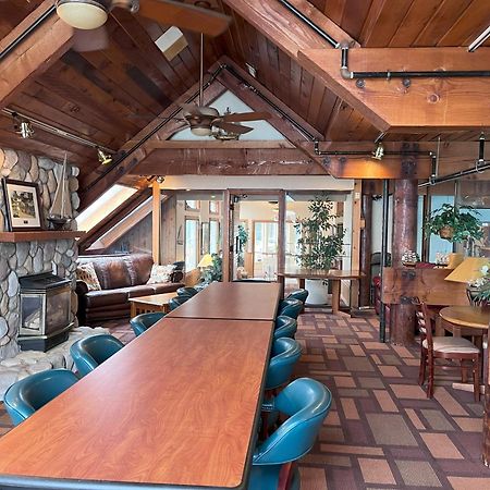 Pinestead Reef Resort Traverse City Esterno foto