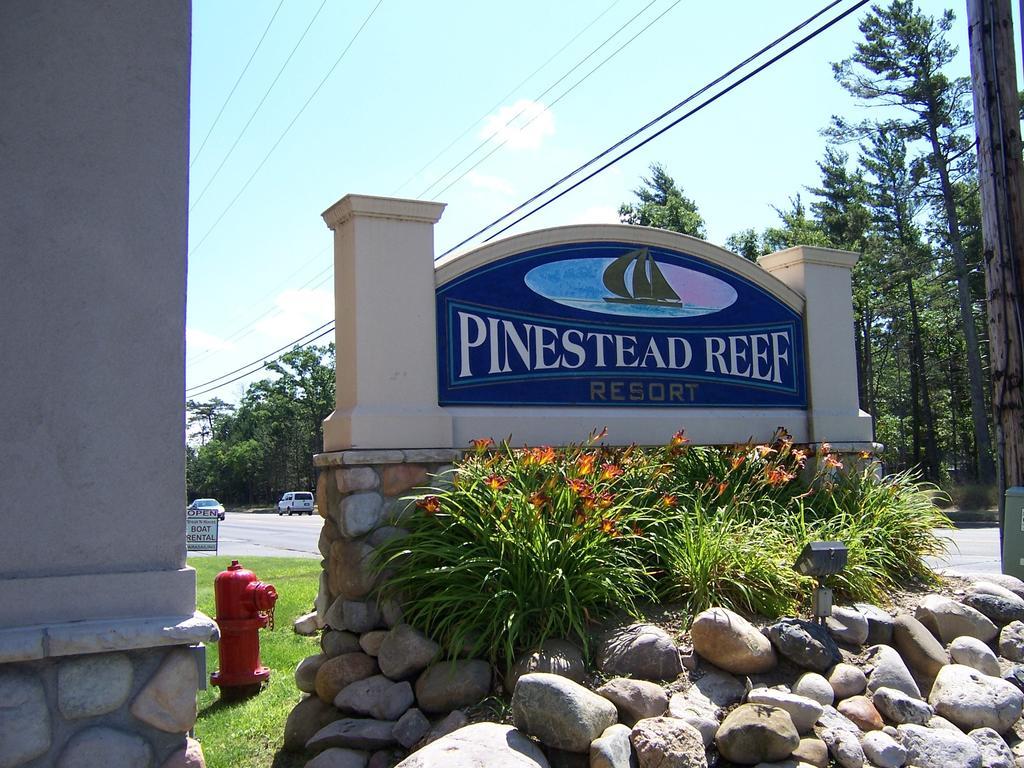 Pinestead Reef Resort Traverse City Esterno foto