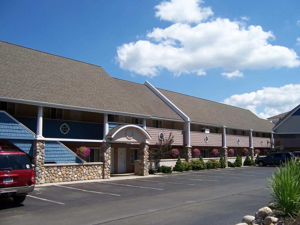 Pinestead Reef Resort Traverse City Esterno foto