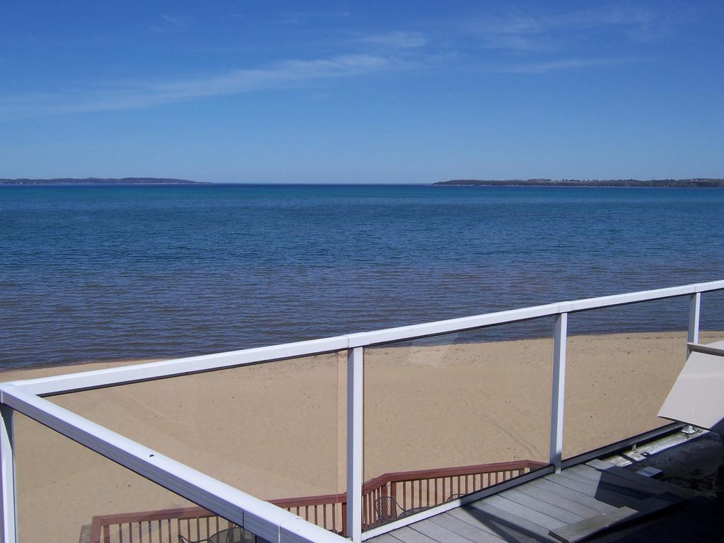 Pinestead Reef Resort Traverse City Esterno foto