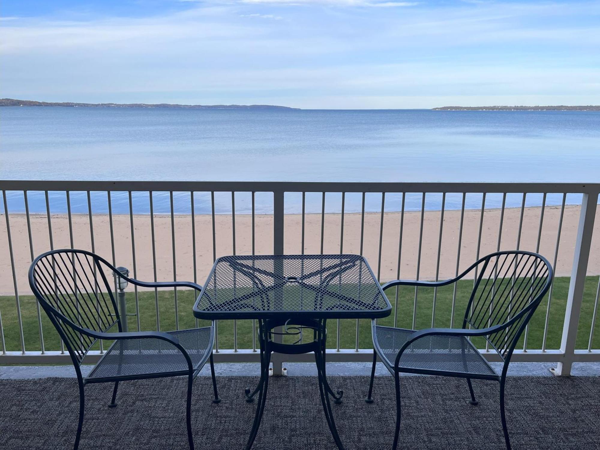 Pinestead Reef Resort Traverse City Esterno foto
