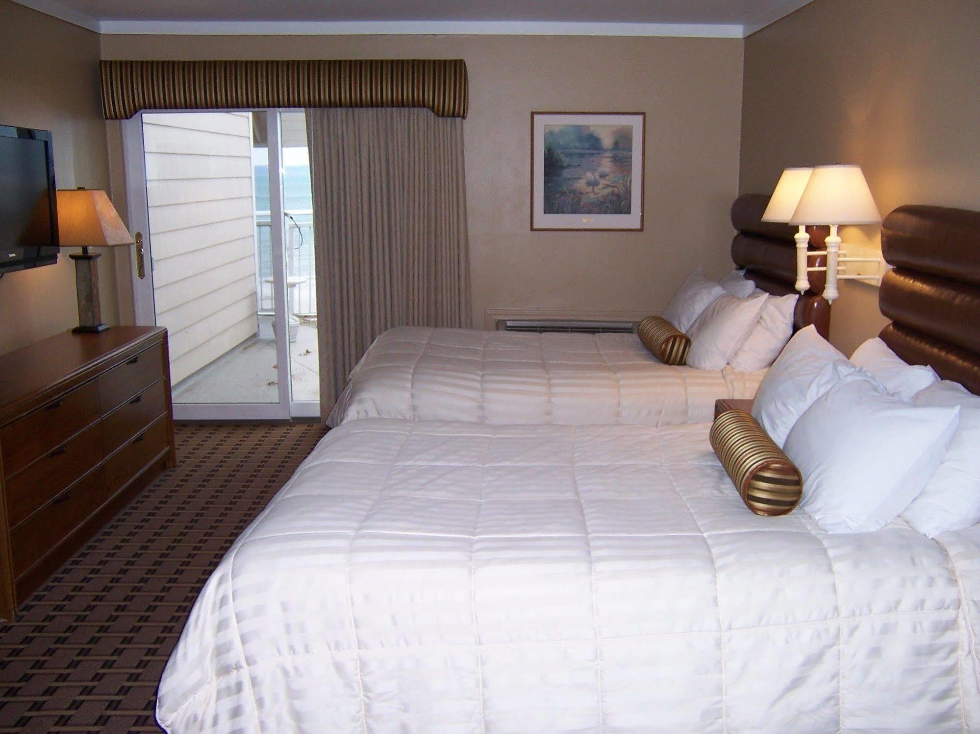 Pinestead Reef Resort Traverse City Esterno foto